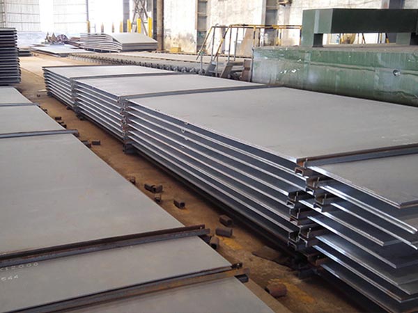 What is the effect of sa573 grade 70 high strength structural steel surface treatment on its properties